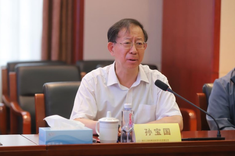 科技创新和成果转化推动茶产业高质量发展